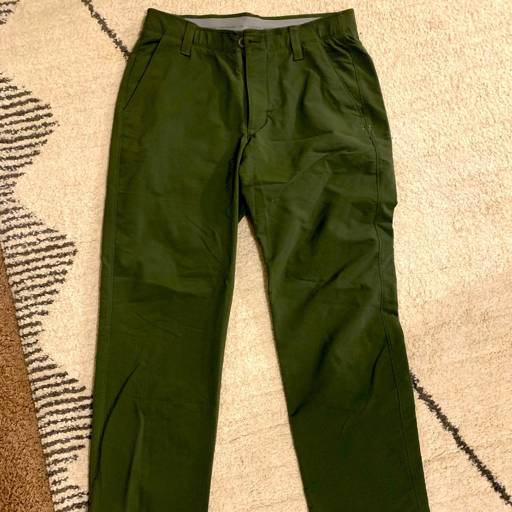 Under Armour men’s 32x30 golf pants loose fit